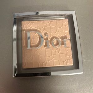 Dior backstage face and body powder no powder